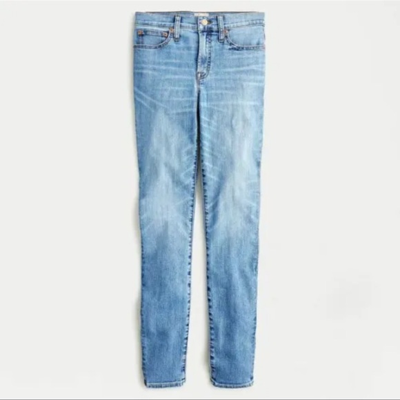 J. Crew 9" high-rise toothpick jean in Arizona Sky wash
Item AJ469 - Picture 4 of 11